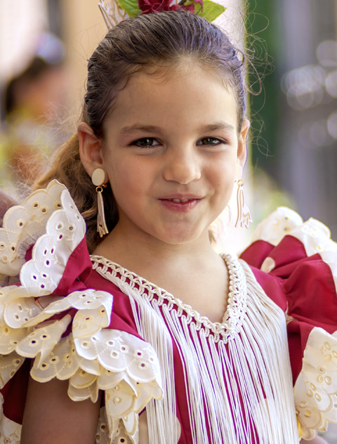 Malaga,,Spain,-,August,,14:,Little,Girls,In,Flamenco,Style